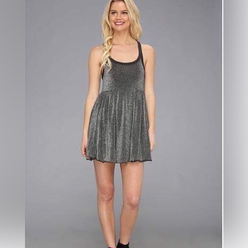 VANS Elizabeth metallic mini dress 🖤